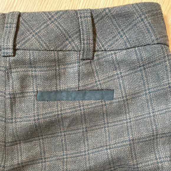 Brown Plaid Cuffed Shorts - Picture 2 of 10